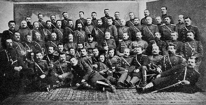 Группа офицеров Пензенского полка перед отправкой на войну с Японией, Харьков.