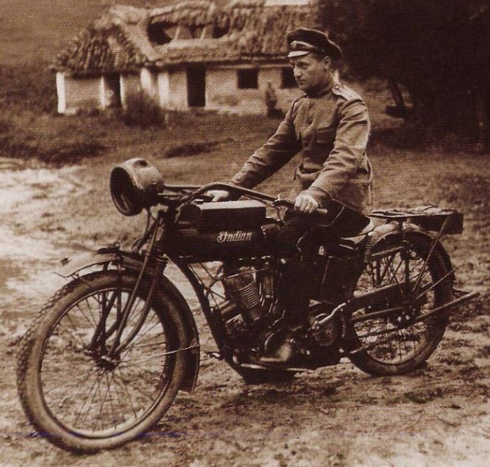Офицеры Сумского гусарского полка 1916 г.