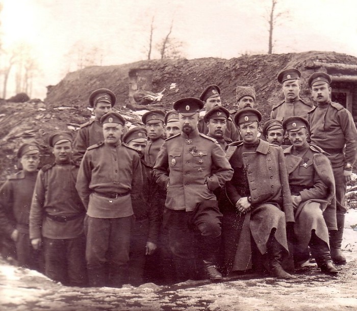 Полковник Алексеев, со штабом Лифляндского 97-го пехотного полка