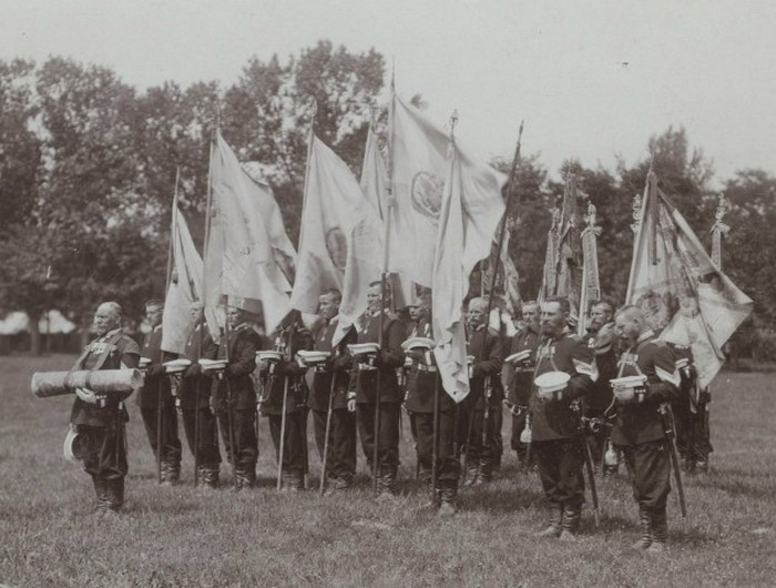 Полковые знамена, фото